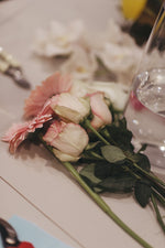 Modern Floral Arrangement in a vase Workshop in Auckland