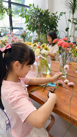 Little Florists Holiday Program by Fleur&Co 29, 30, 1, 6, 7, 8