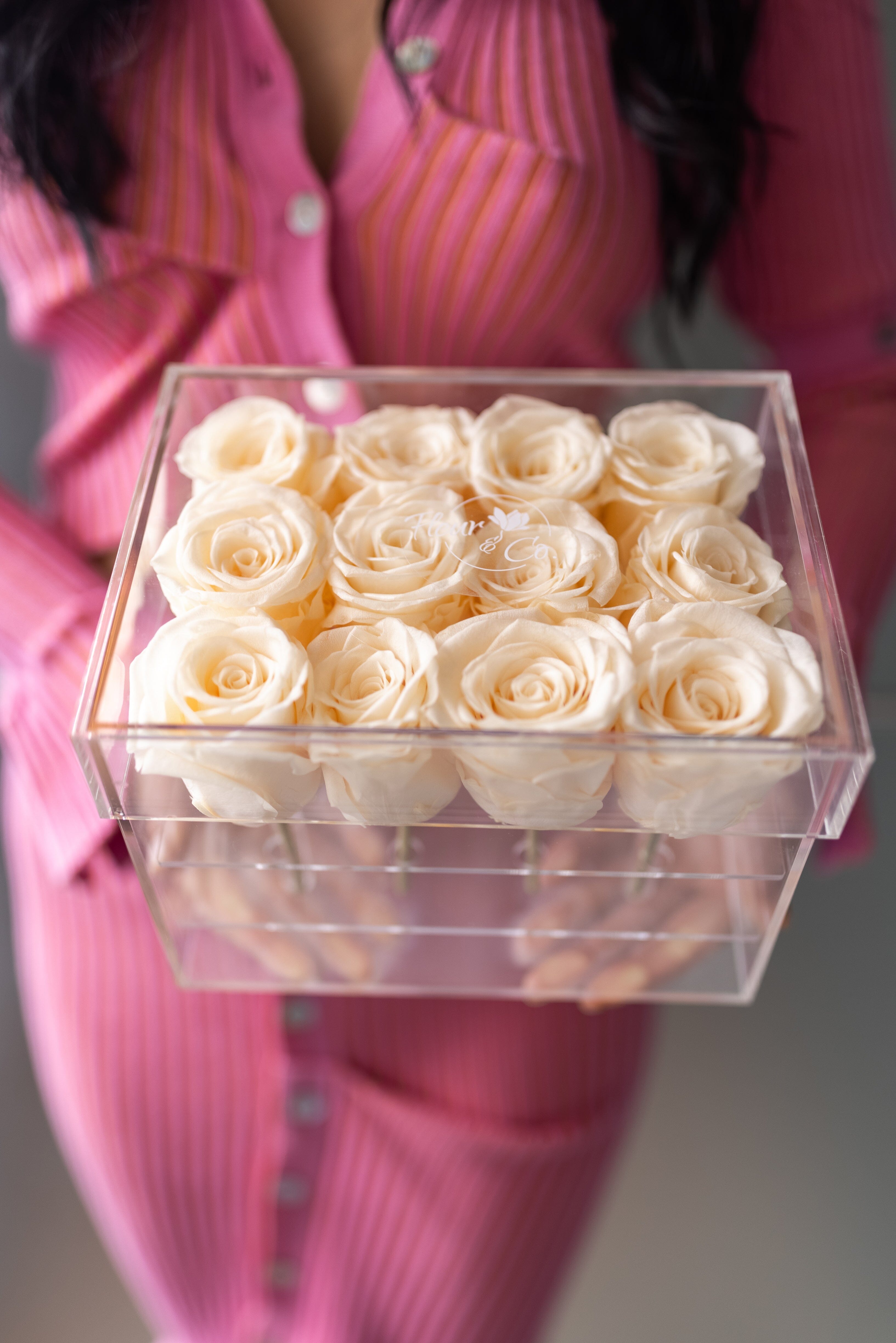 Forever Roses in a clear box - Medium Fleur & Co. 