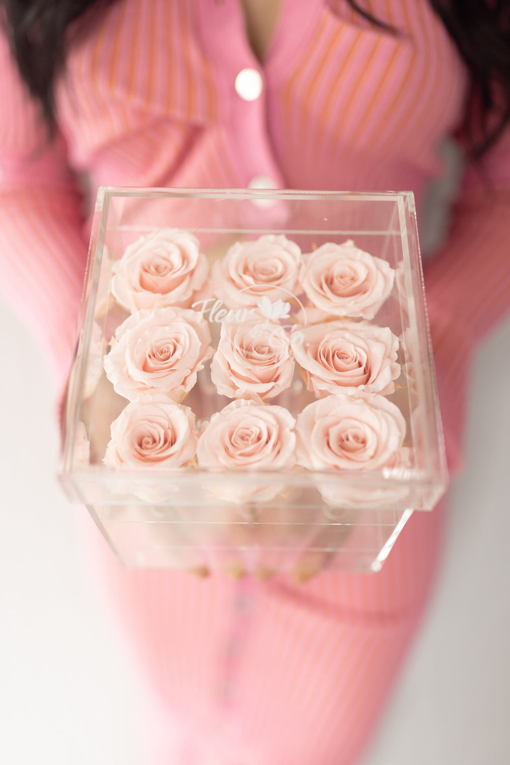 Forever Roses in a clear box - Small Fleur & Co. 