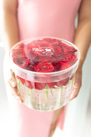 Roses in a clear box - Large Flowers fleurandco 