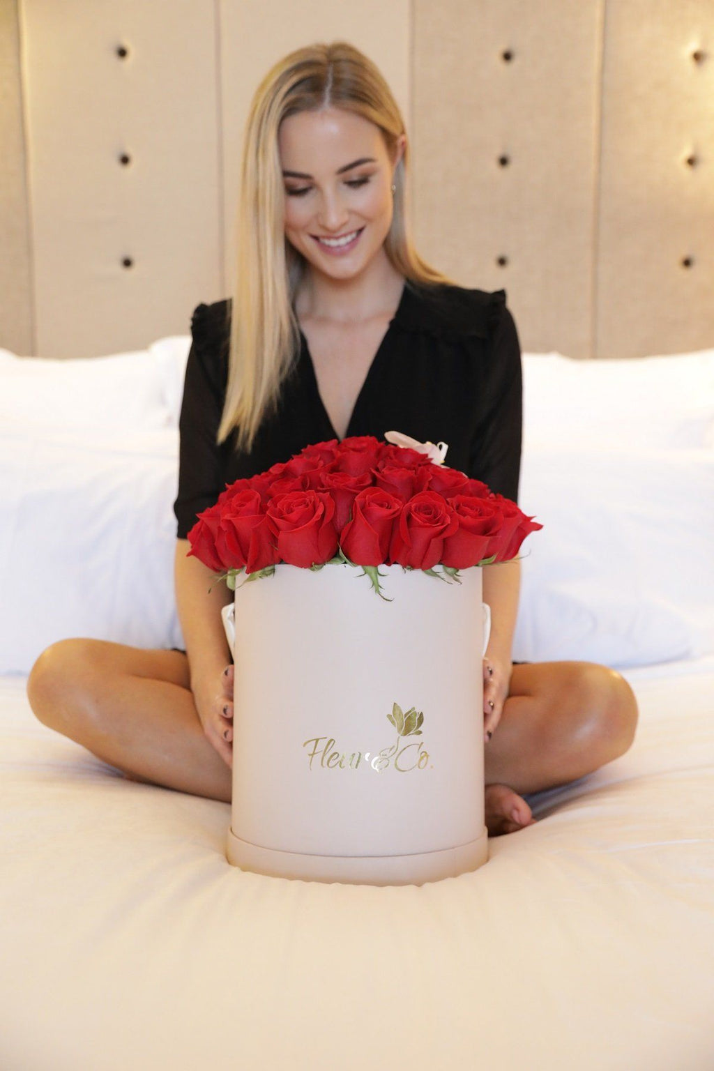 Roses in a hat box - Extra Large - Fleur & Co.