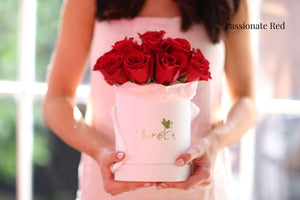 Roses in a hat box - Medium - Fleur & Co.